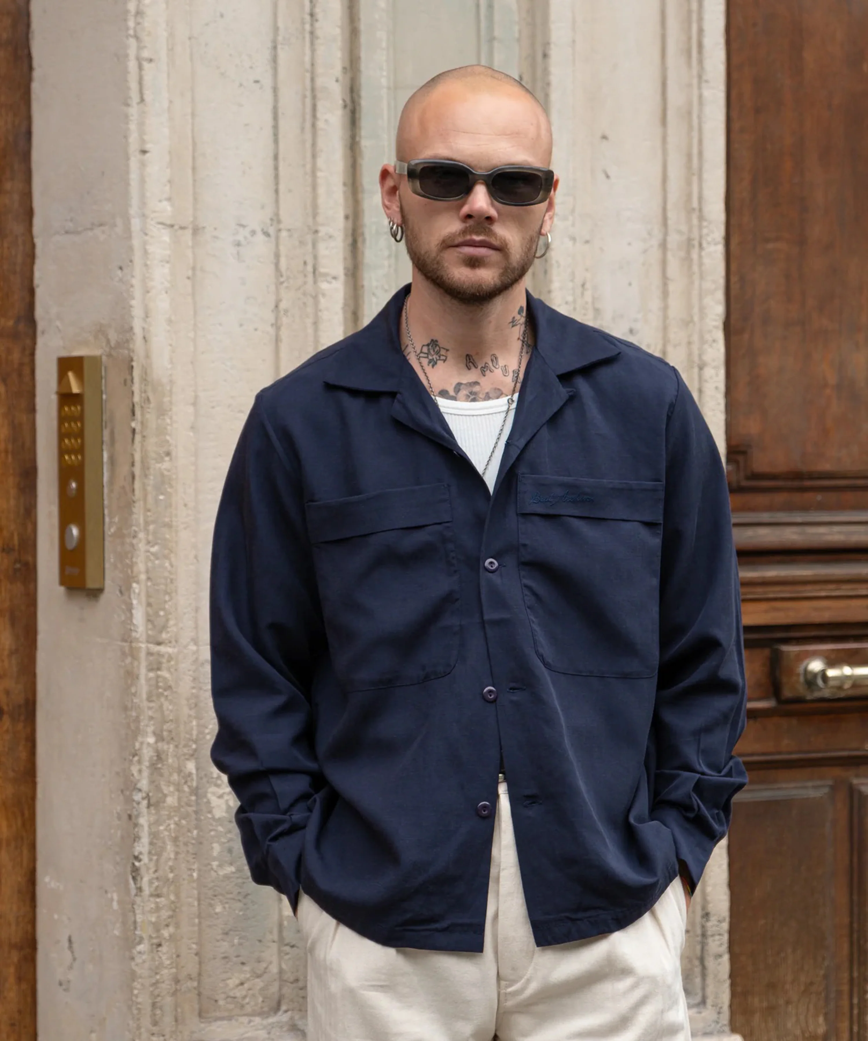 LA GRANDE CHEMISE - Image 2