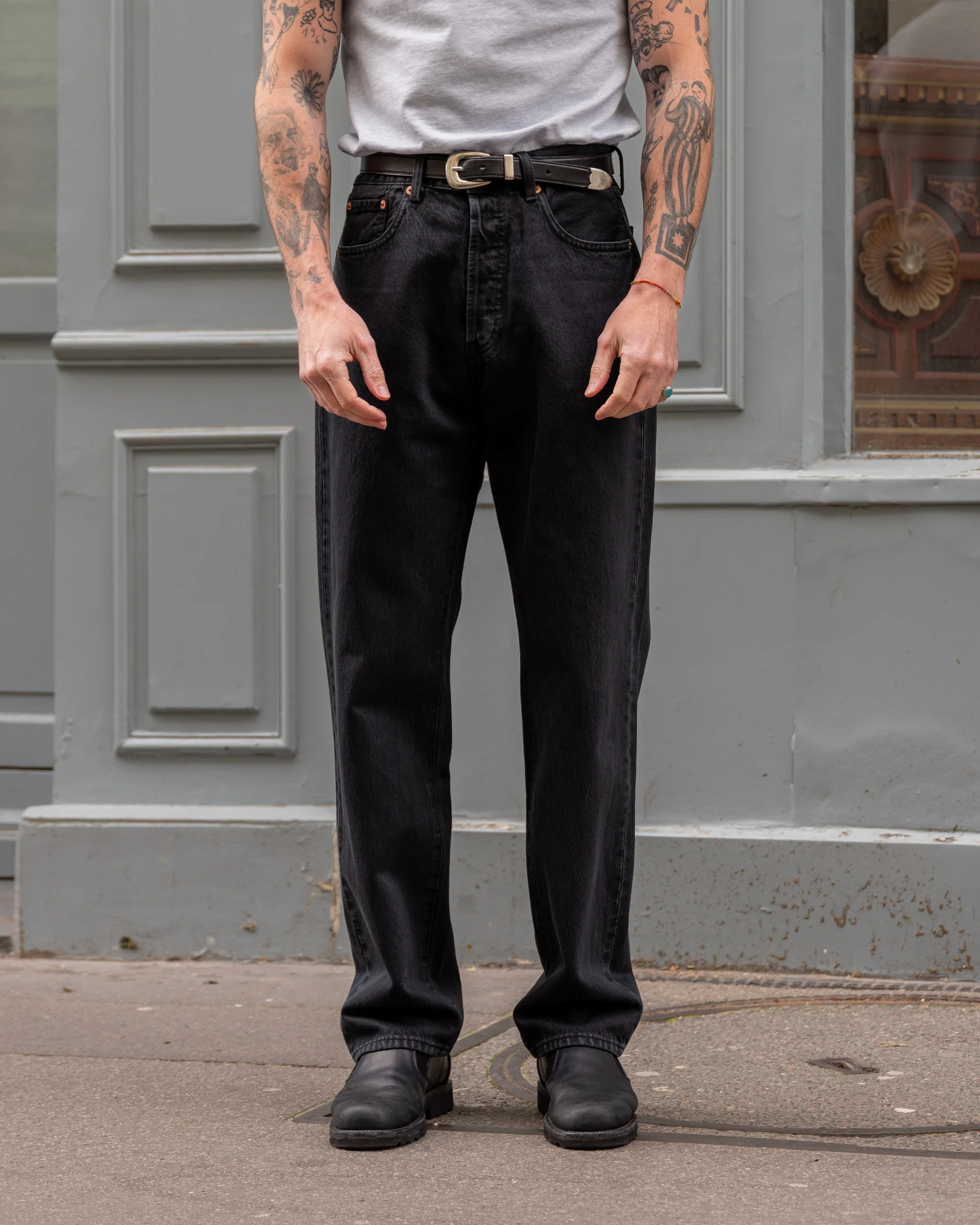 THE CLASSIC DENIM - Image 3