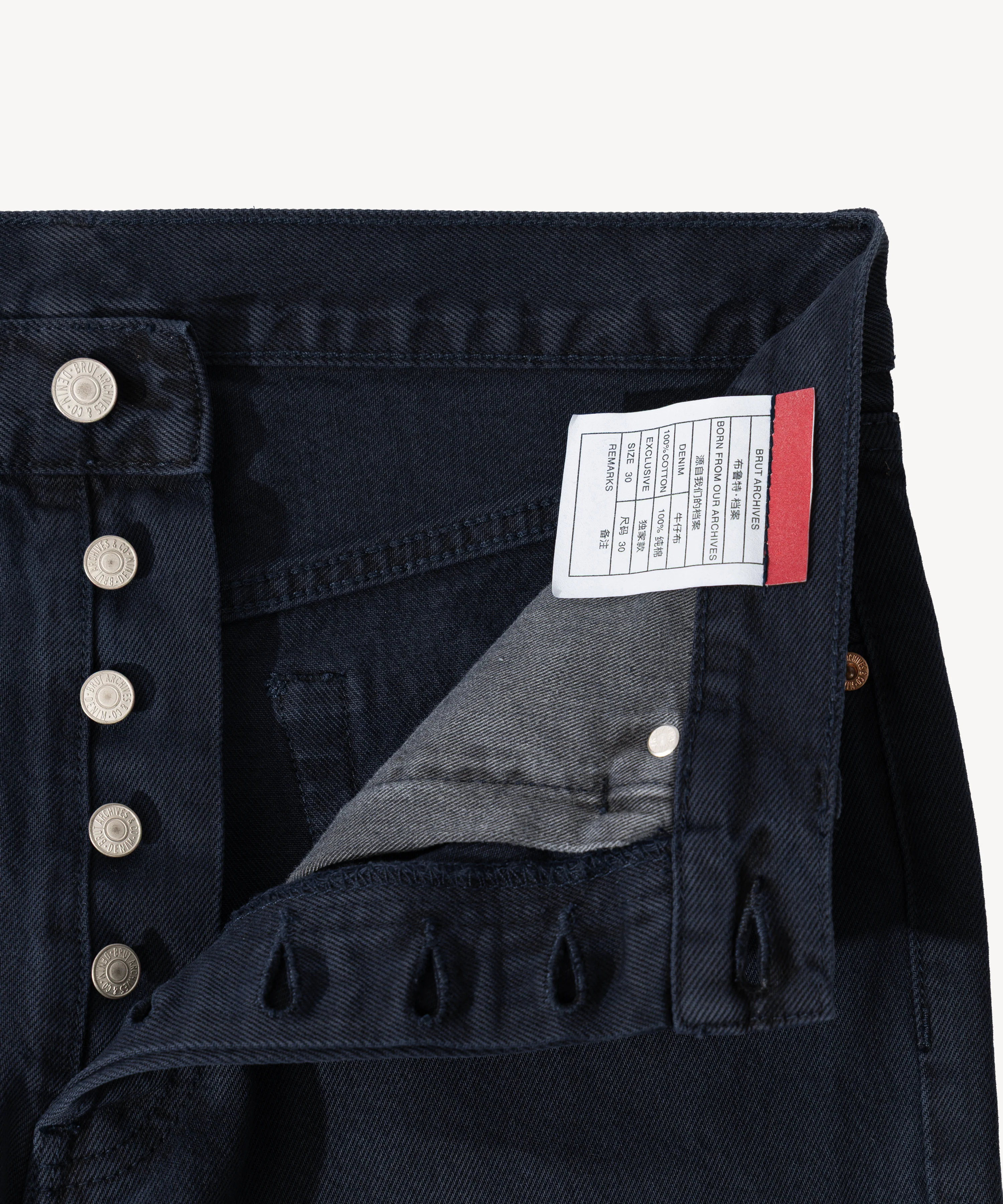 THE CLASSIC DENIM - Image 4