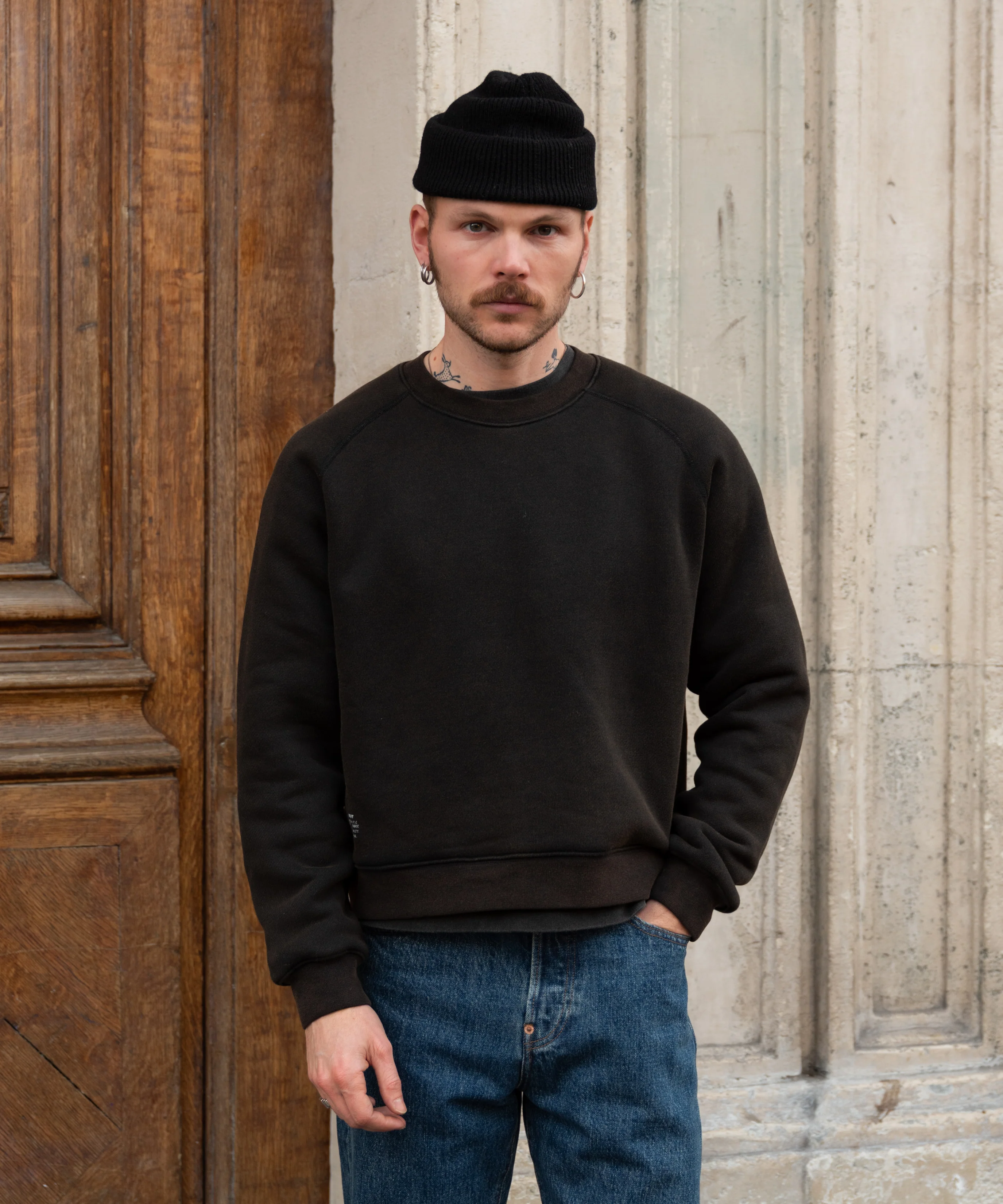 THE CROPPED CREWNECK - Image 2