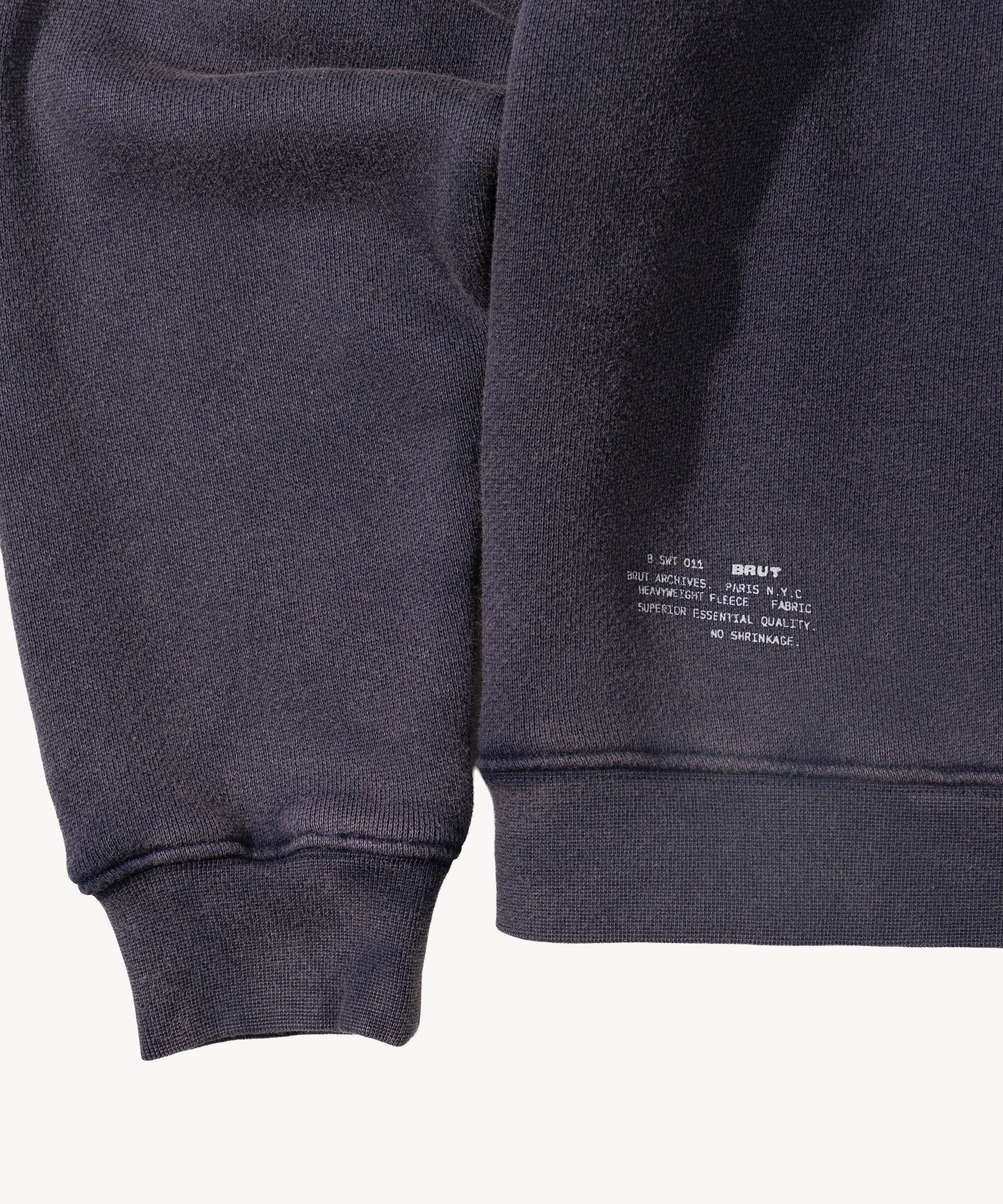THE CROPPED CREWNECK - Image 5