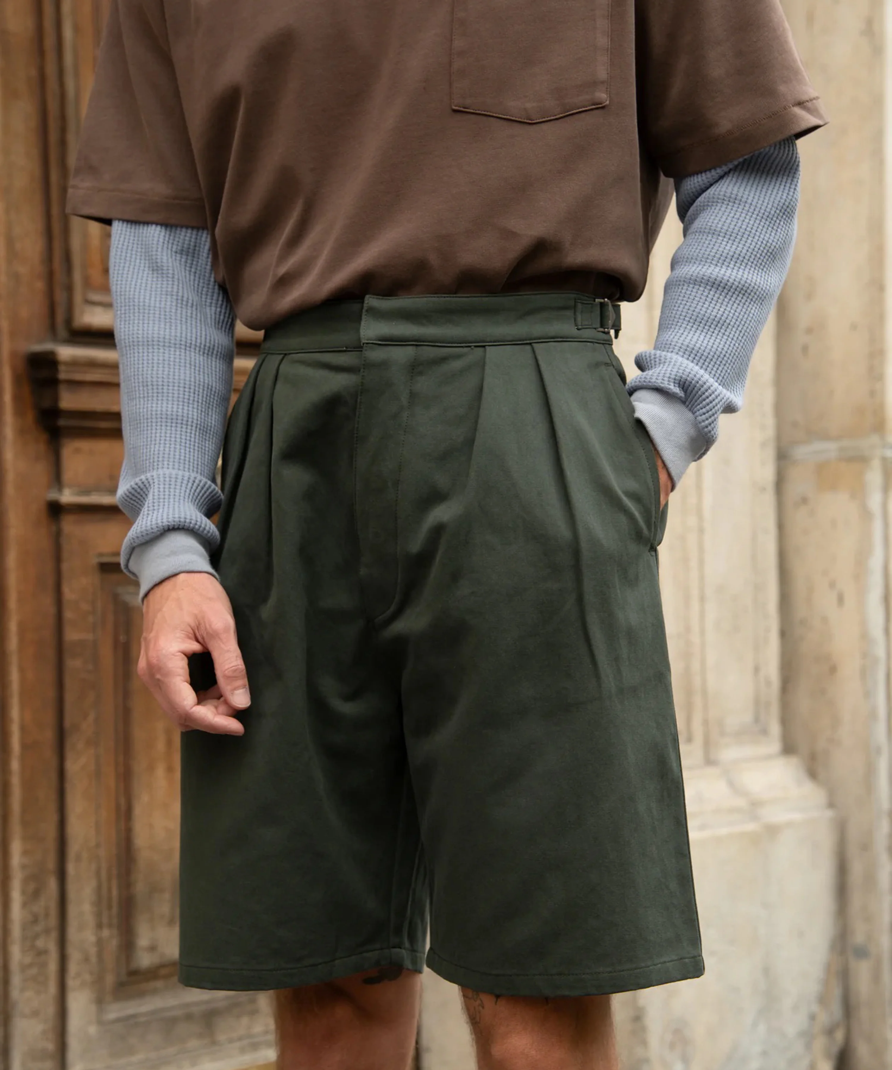 THE DOUBLE PLEAT SHORTS - Image 3