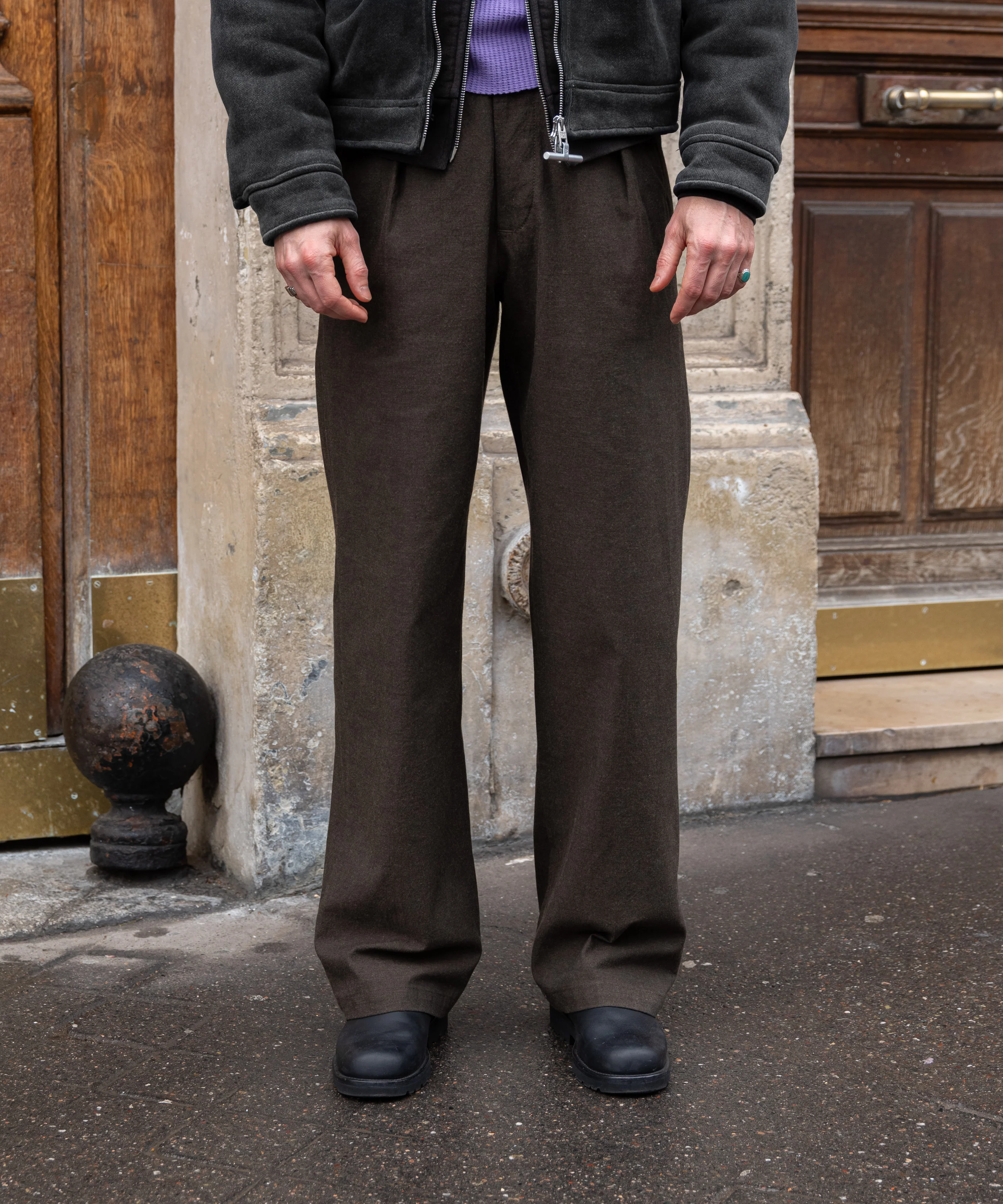 THE ONE PLEAT PANTS - Image 3