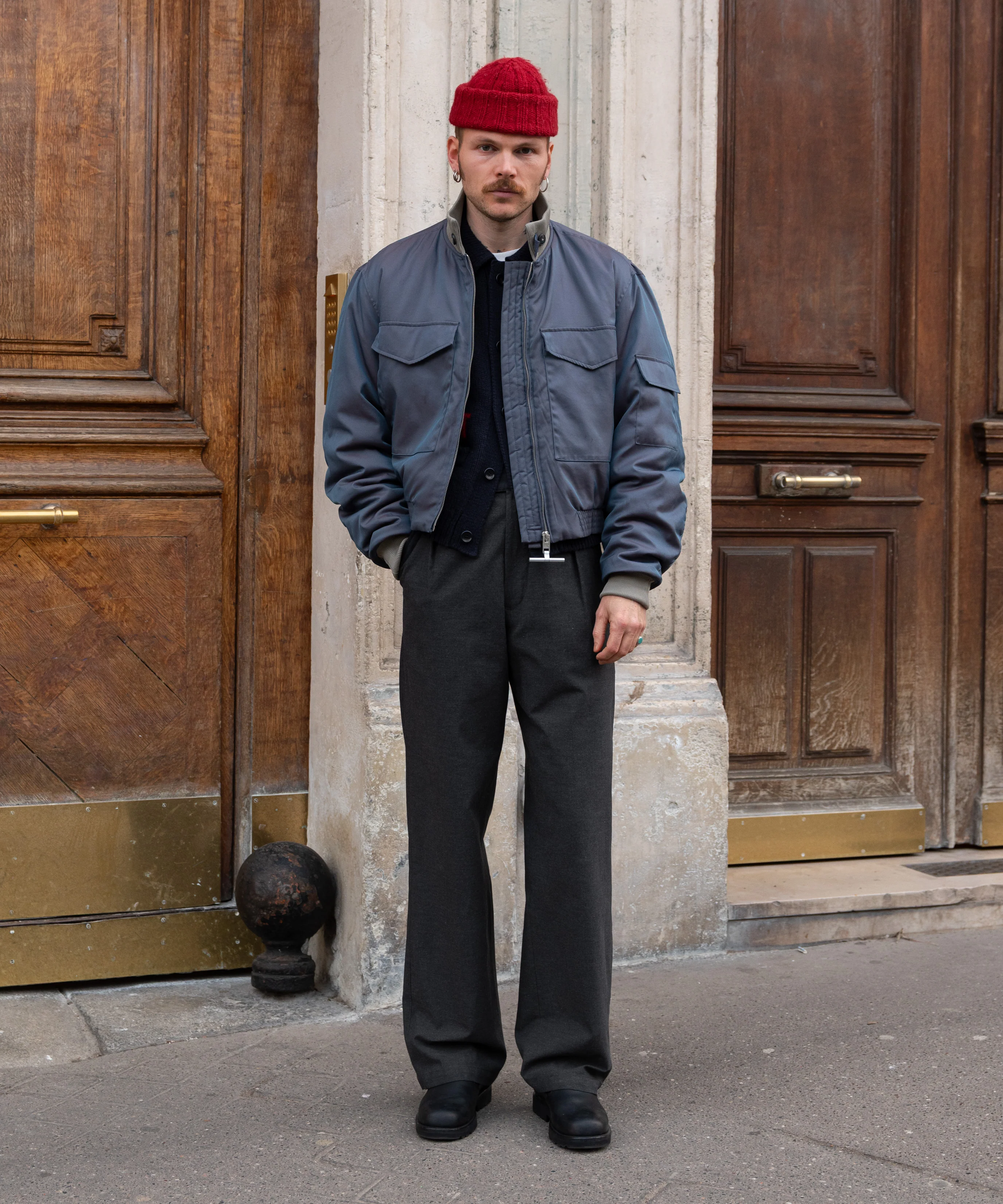 THE ONE PLEAT PANTS - Image 2