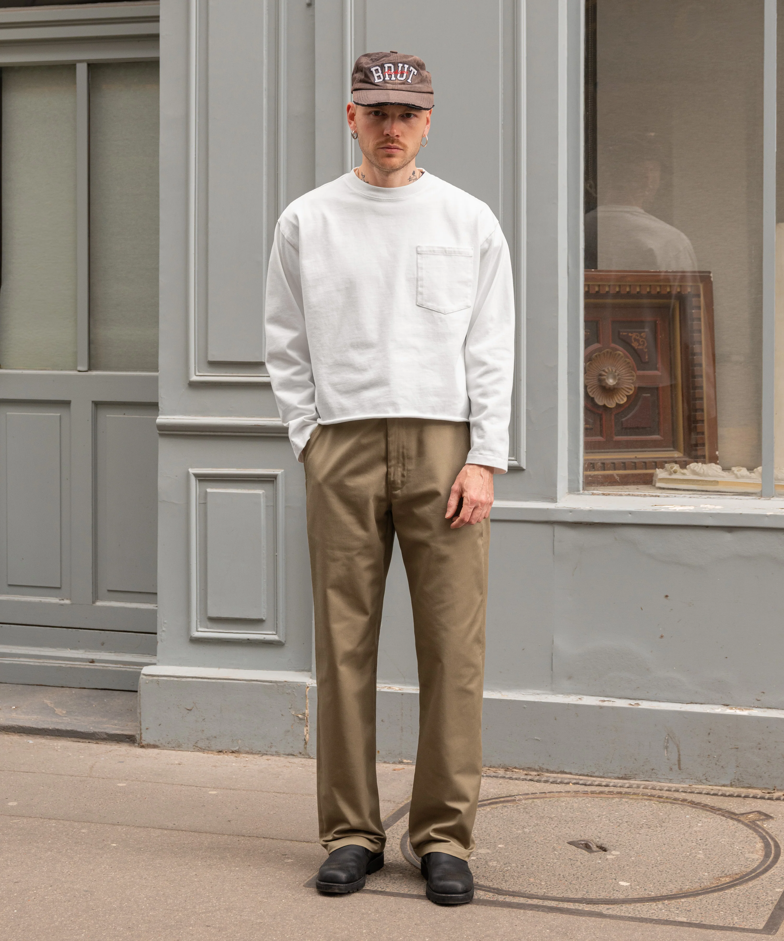 THE PLAIN FRONT PANTS - Image 2