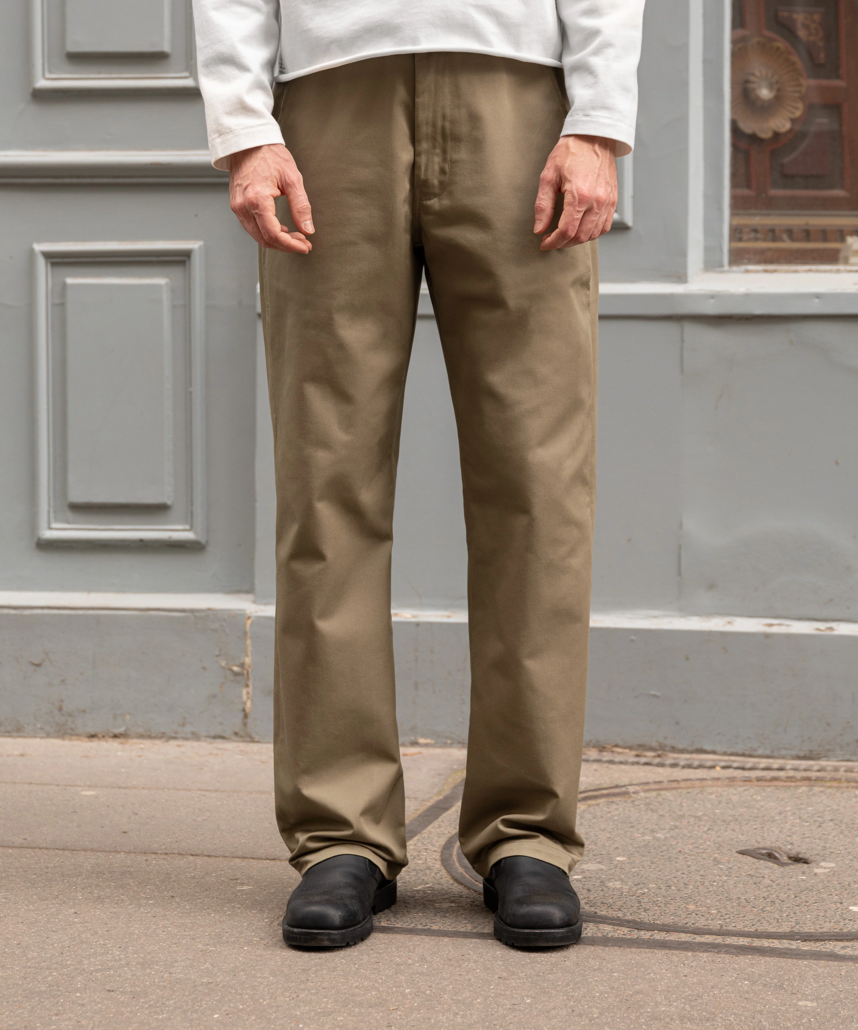 THE PLAIN FRONT PANTS - Image 3