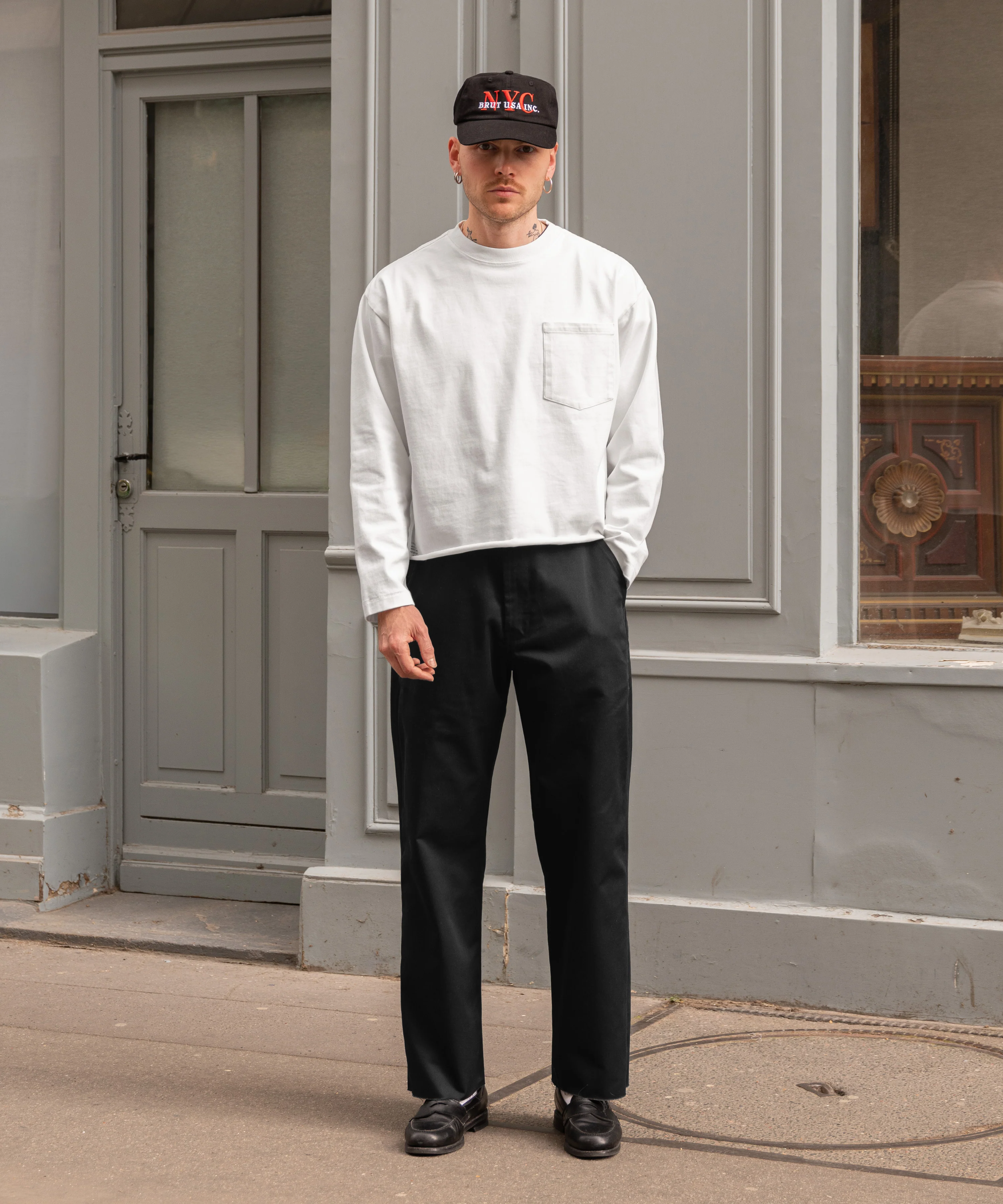 THE PLAIN FRONT PANTS - Image 2