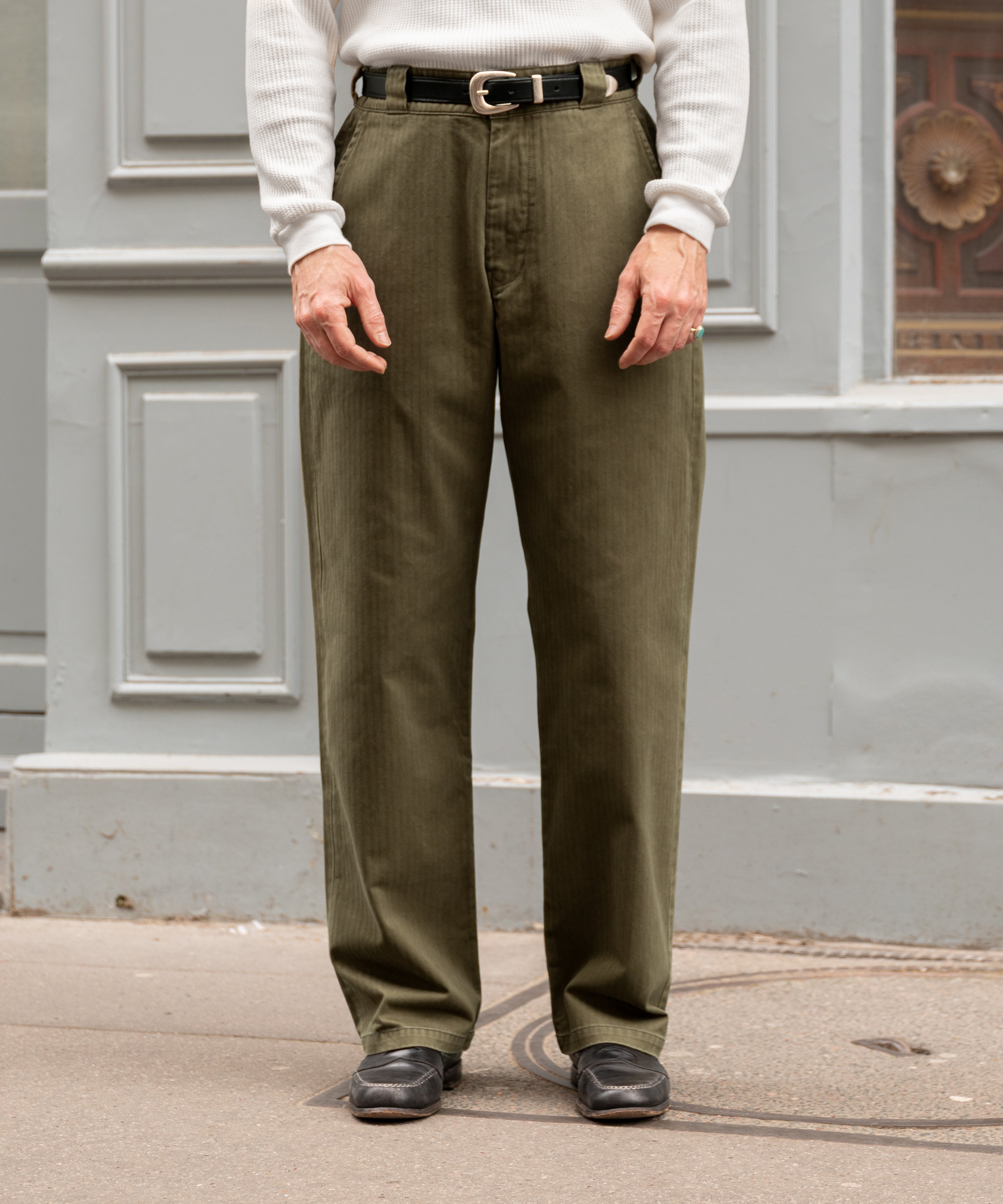 THE PLAIN FRONT PANTS - Image 3