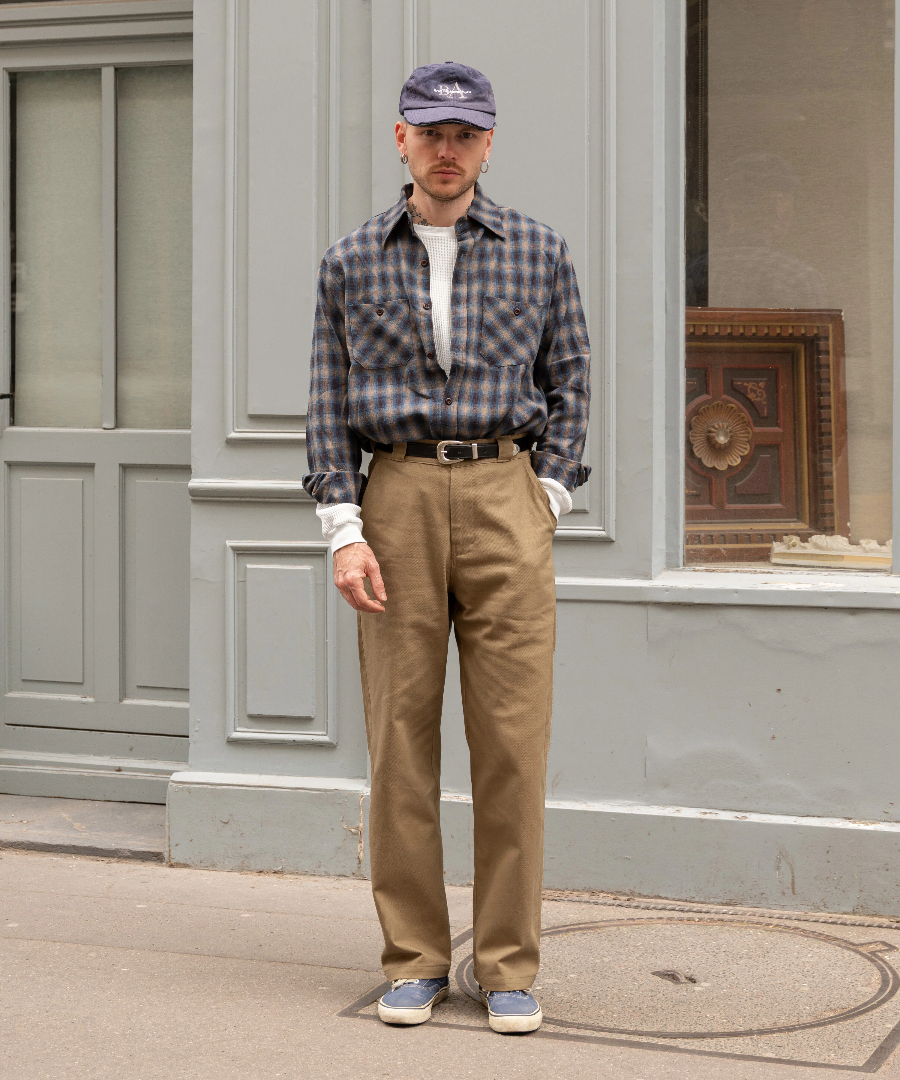 THE PLAIN FRONT PANTS - Image 2