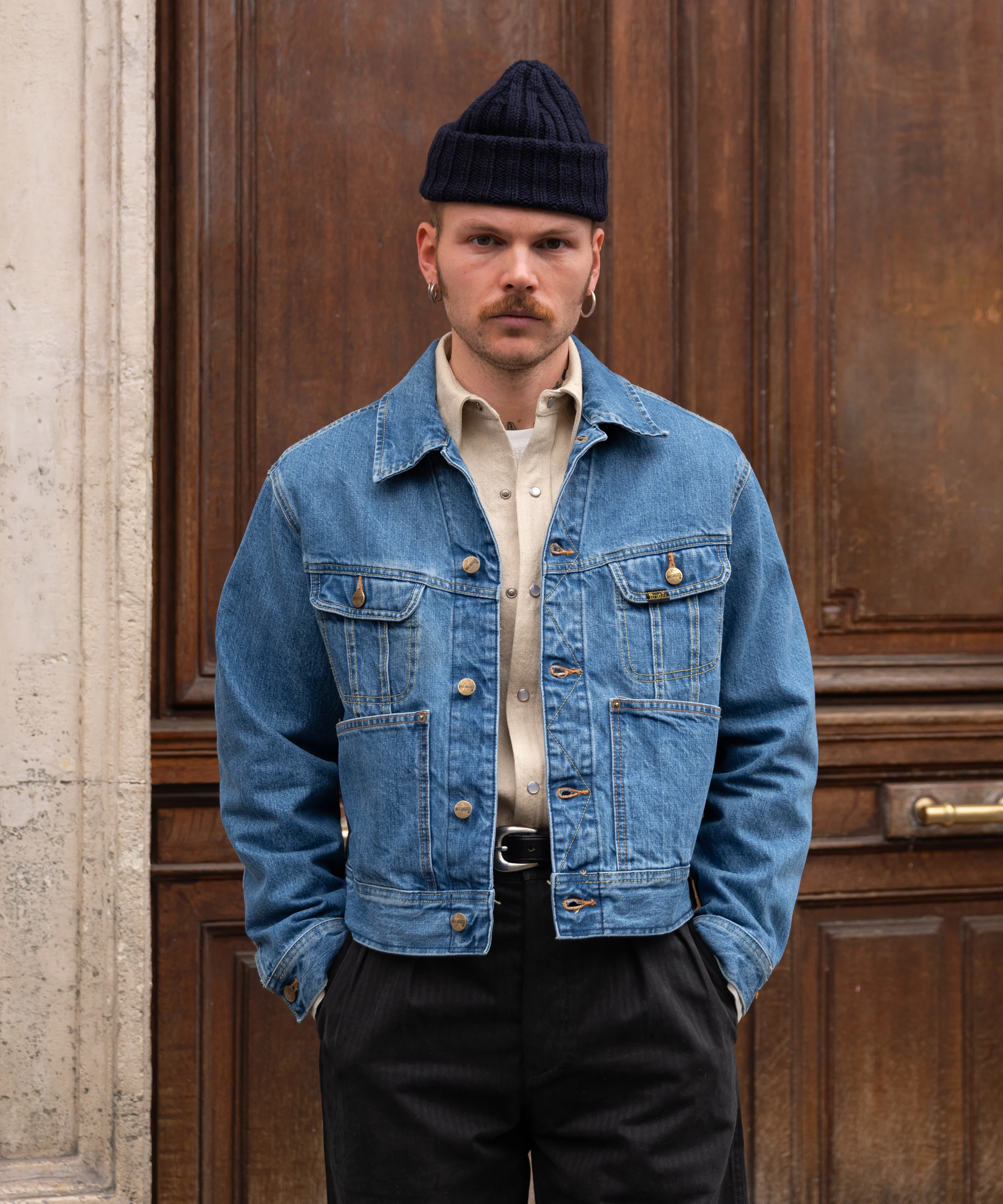 THE RIVET TRUCKER JACKET - Image 2