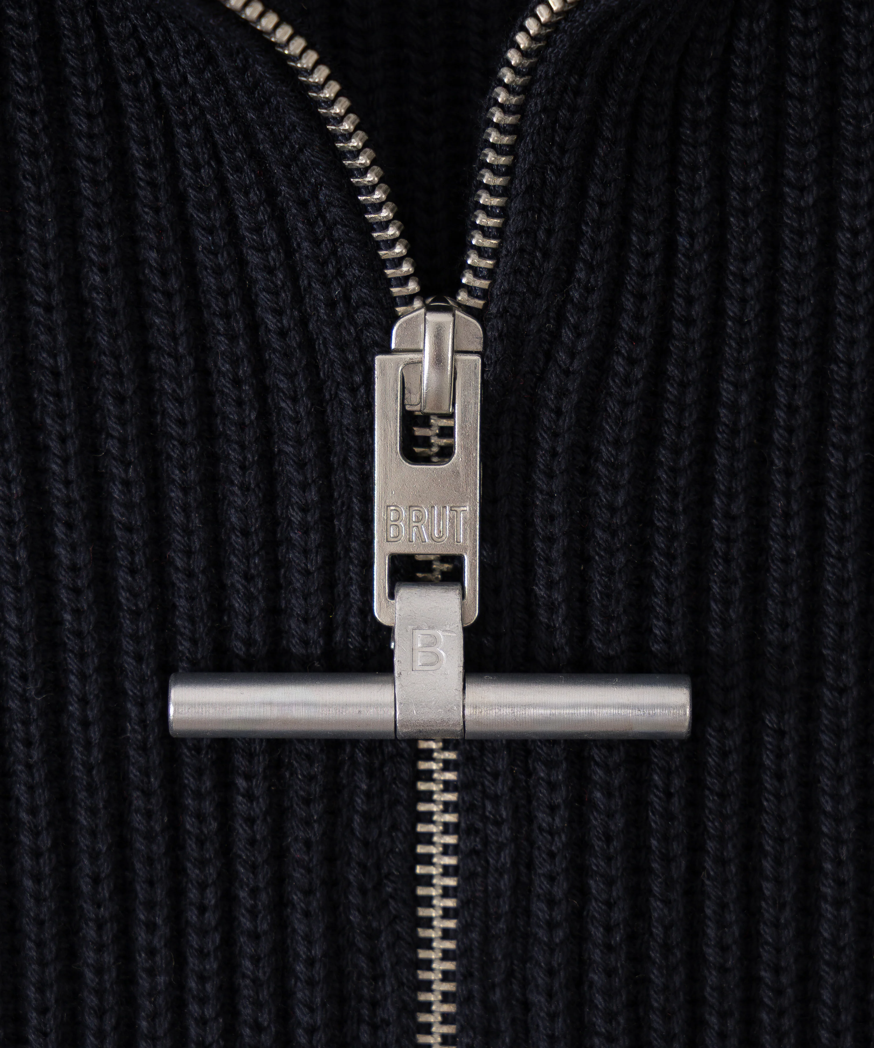 THE TRUCKER SWEATER - Image 5