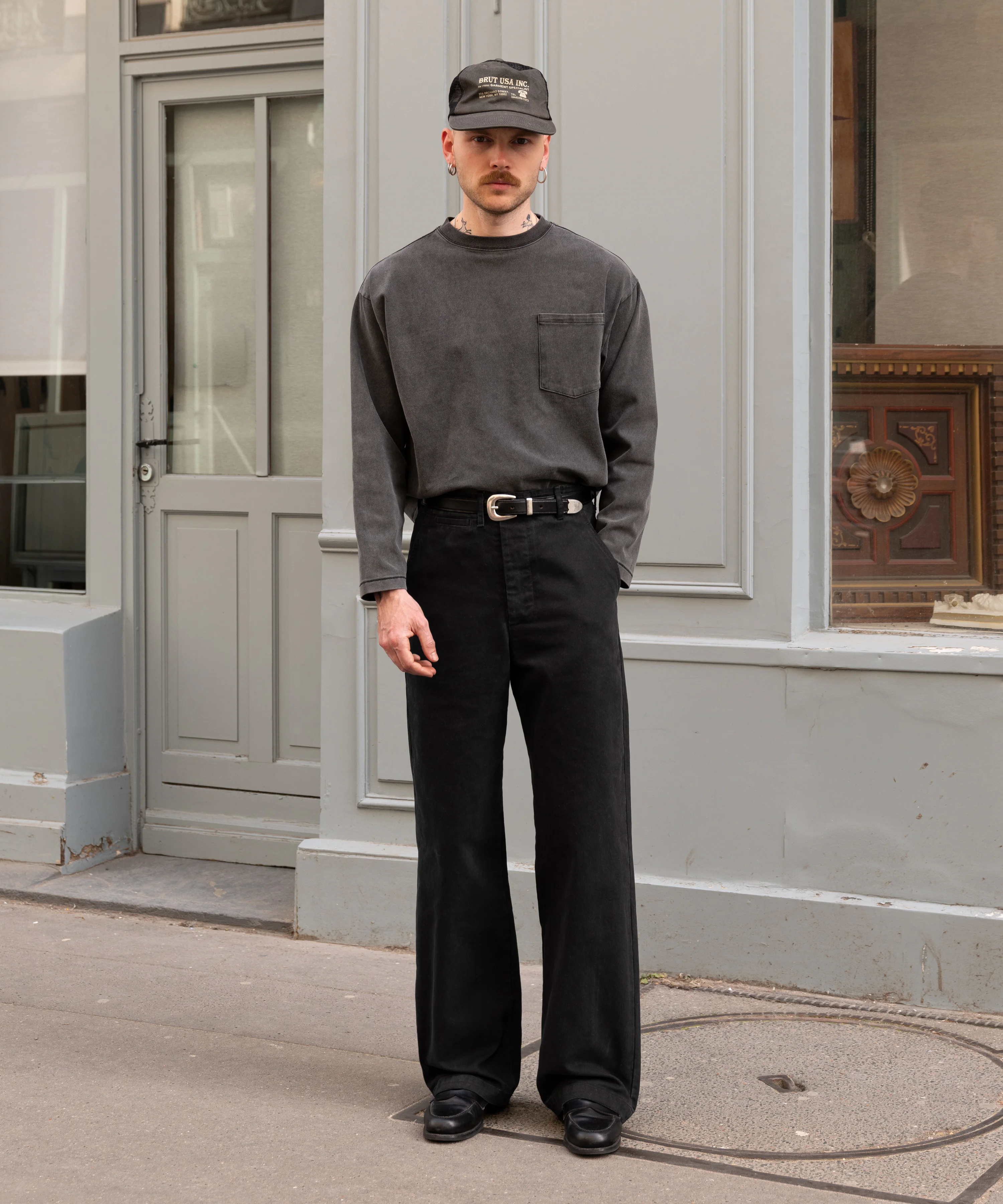 THE UNIFORM CHINO PANTS - Image 2