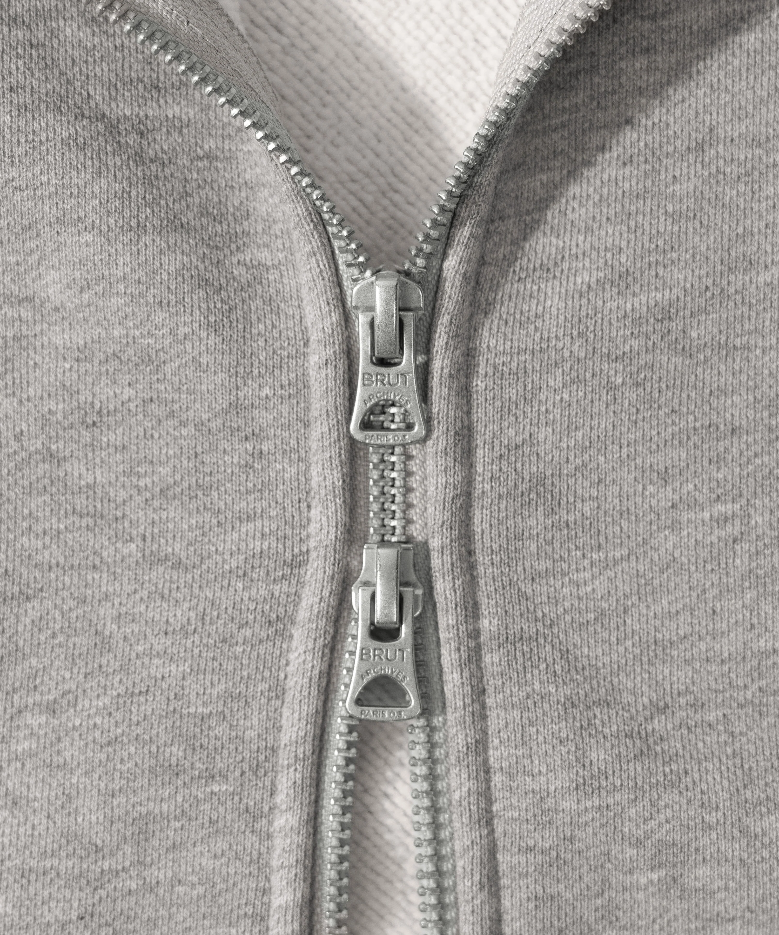 THE ZIP SWEAT - Image 7